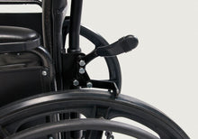 Load image into Gallery viewer, Everest & Jennings Traveler HTC Heavy Duty Bariatric Wheelchair